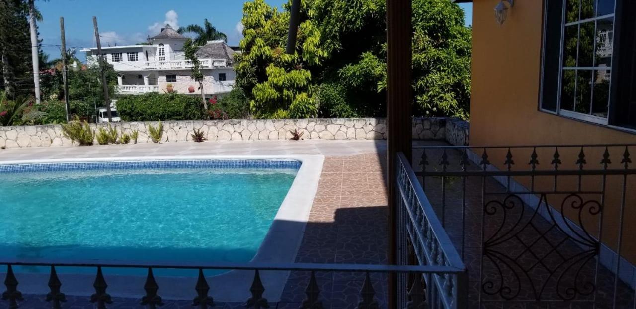 Chaudhry Holiday House Montego Bay Zewnętrze zdjęcie
