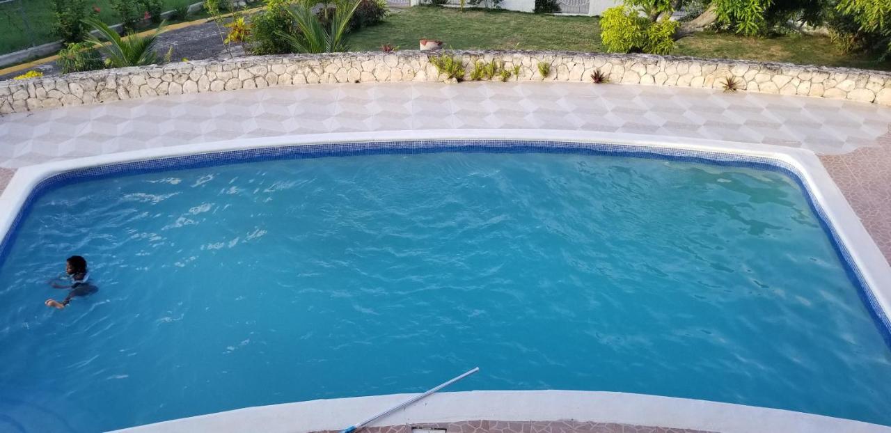 Chaudhry Holiday House Montego Bay Zewnętrze zdjęcie