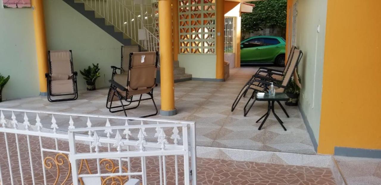 Chaudhry Holiday House Montego Bay Zewnętrze zdjęcie