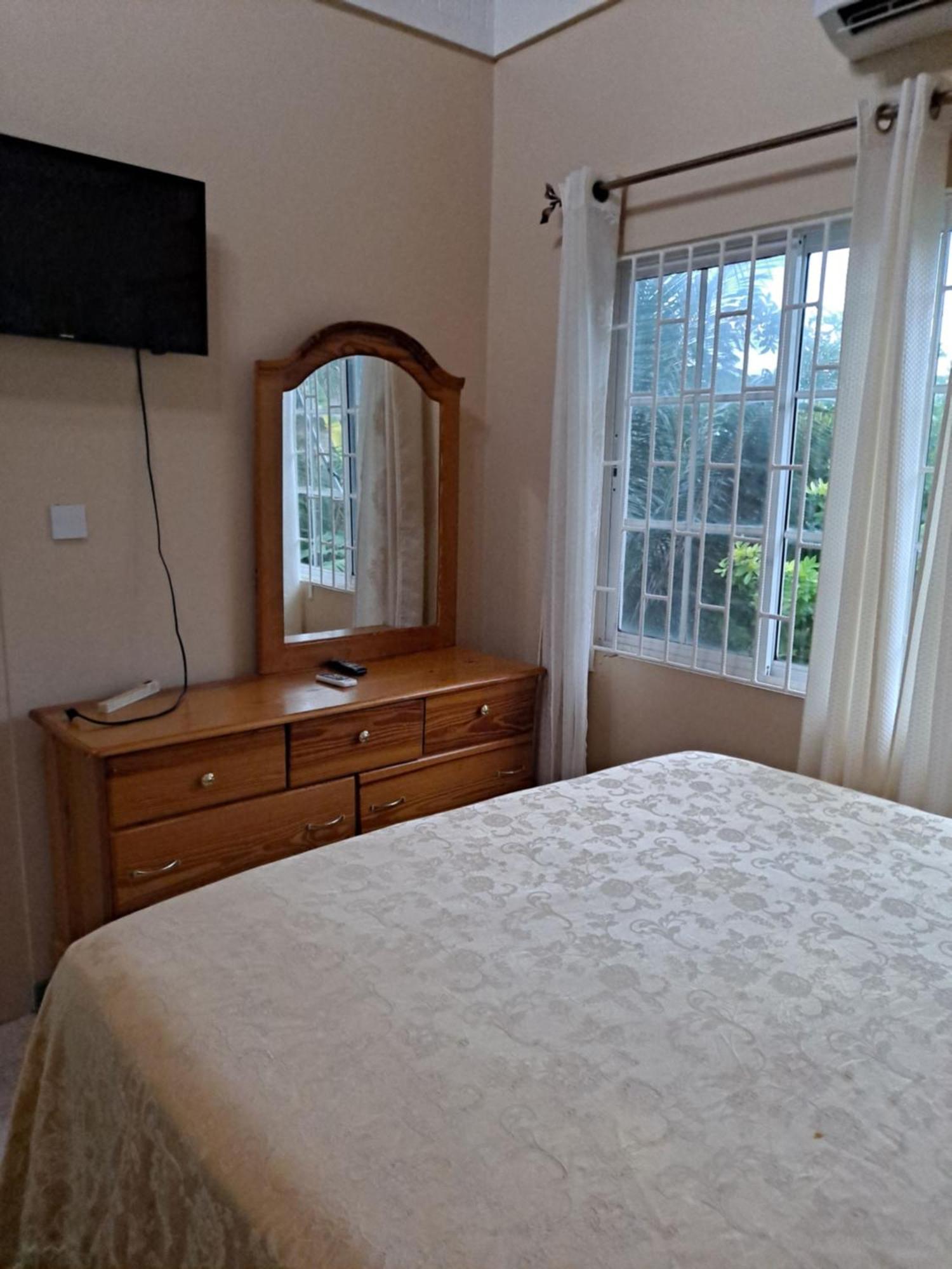 Chaudhry Holiday House Montego Bay Zewnętrze zdjęcie